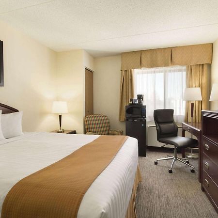 Travelodge By Wyndham Edmonton South Eksteriør billede